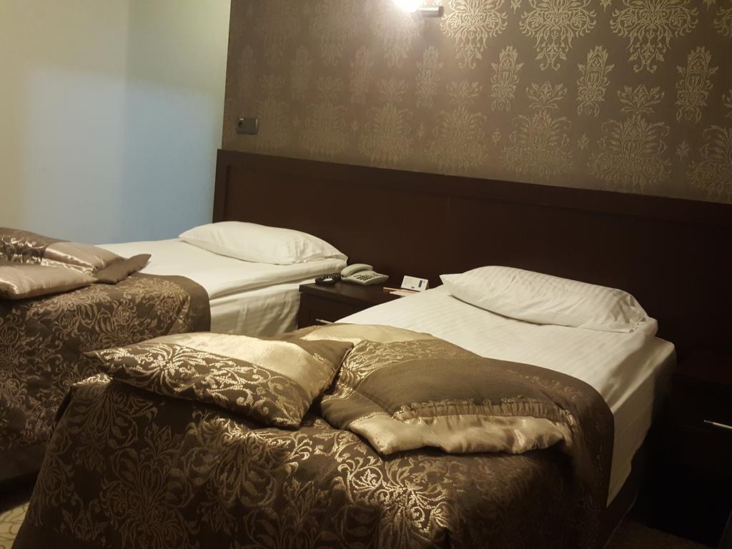 Latifoglu Hotel Ankara Buitenkant foto