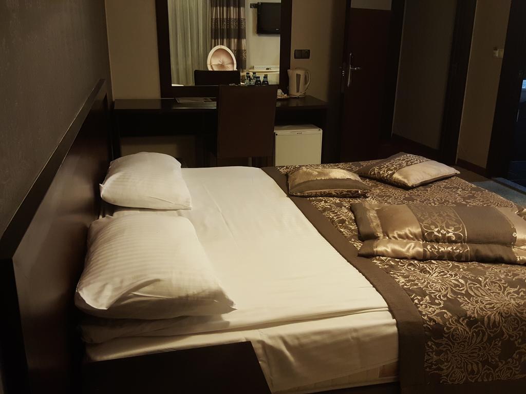 Latifoglu Hotel Ankara Buitenkant foto