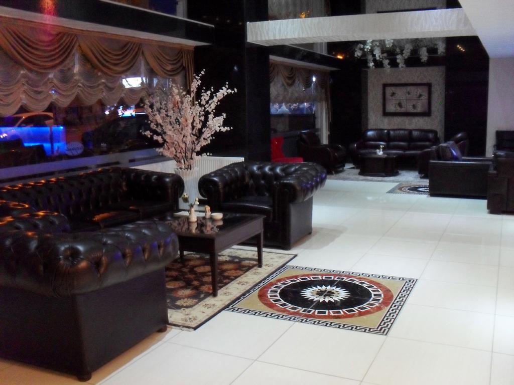 Latifoglu Hotel Ankara Buitenkant foto