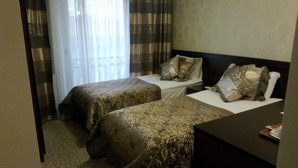 Latifoglu Hotel Ankara Kamer foto