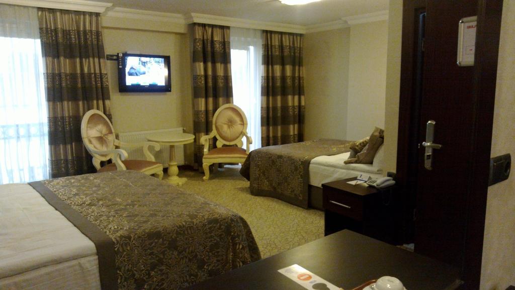 Latifoglu Hotel Ankara Buitenkant foto